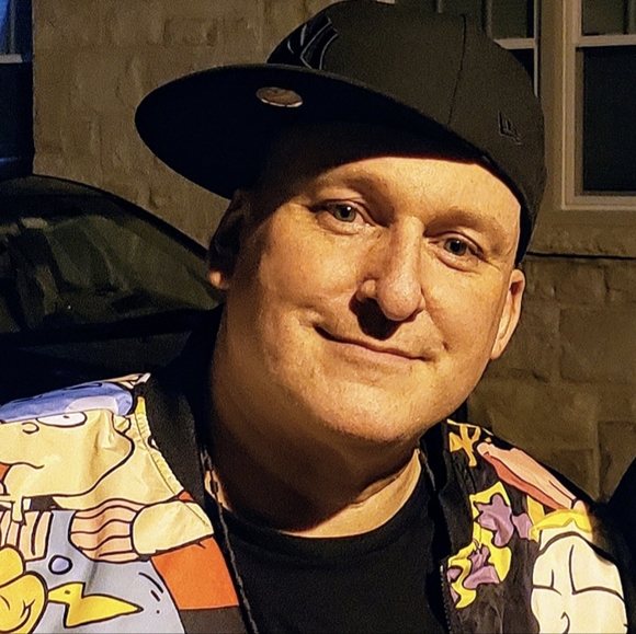 Meet your Posher, Lawrence - Picture 1 of 12